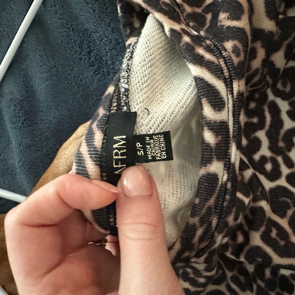 AFRM cheetah print long sleeve crop with embroidered flowers - Picture 4 of 4